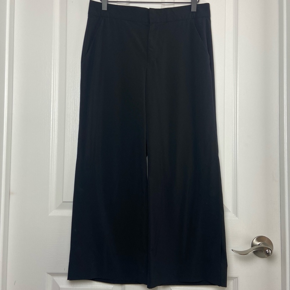 Athleta Black Wide Leg Trouser Pants with Pull Apart Ankle Snaps Size 6